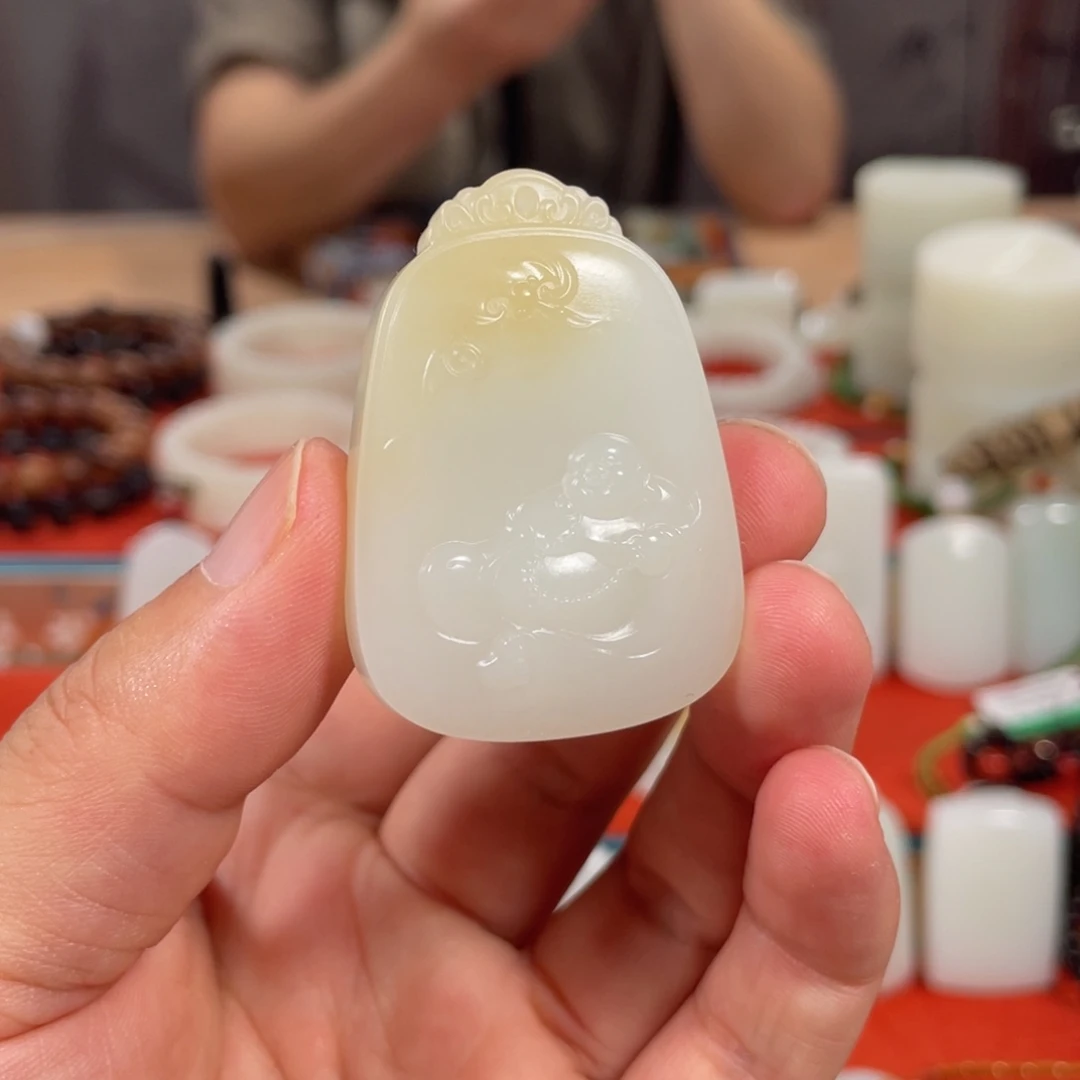 和田玉未镶嵌颈饰