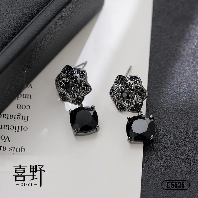 喜野 铜合金耳饰 925银针【黑夜玫瑰】E5535