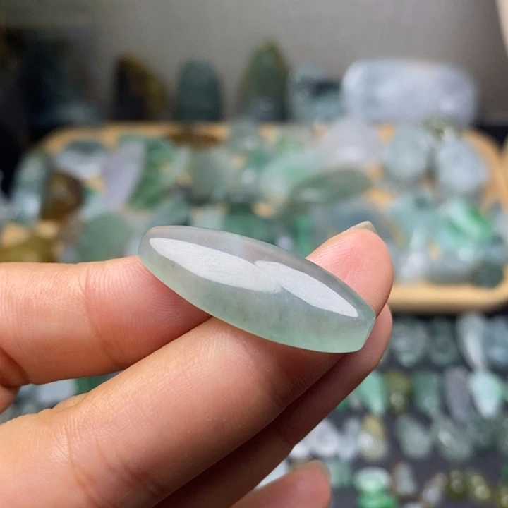 颈饰未镶嵌翡翠手牌