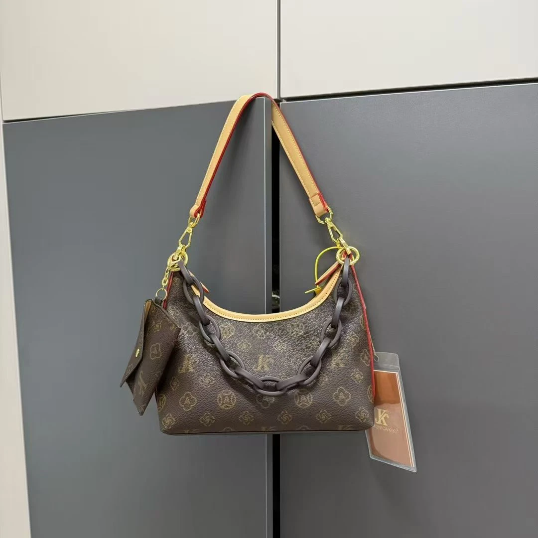 时尚托特包轻奢拉链腋下复古小众字母牛仔肩包单肩包枕头包