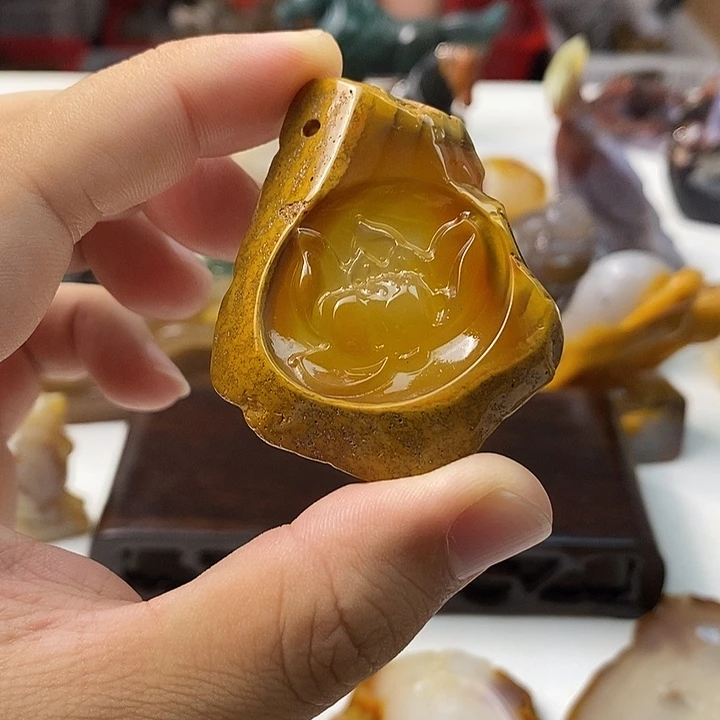 合金颈饰玛瑙/玉髓