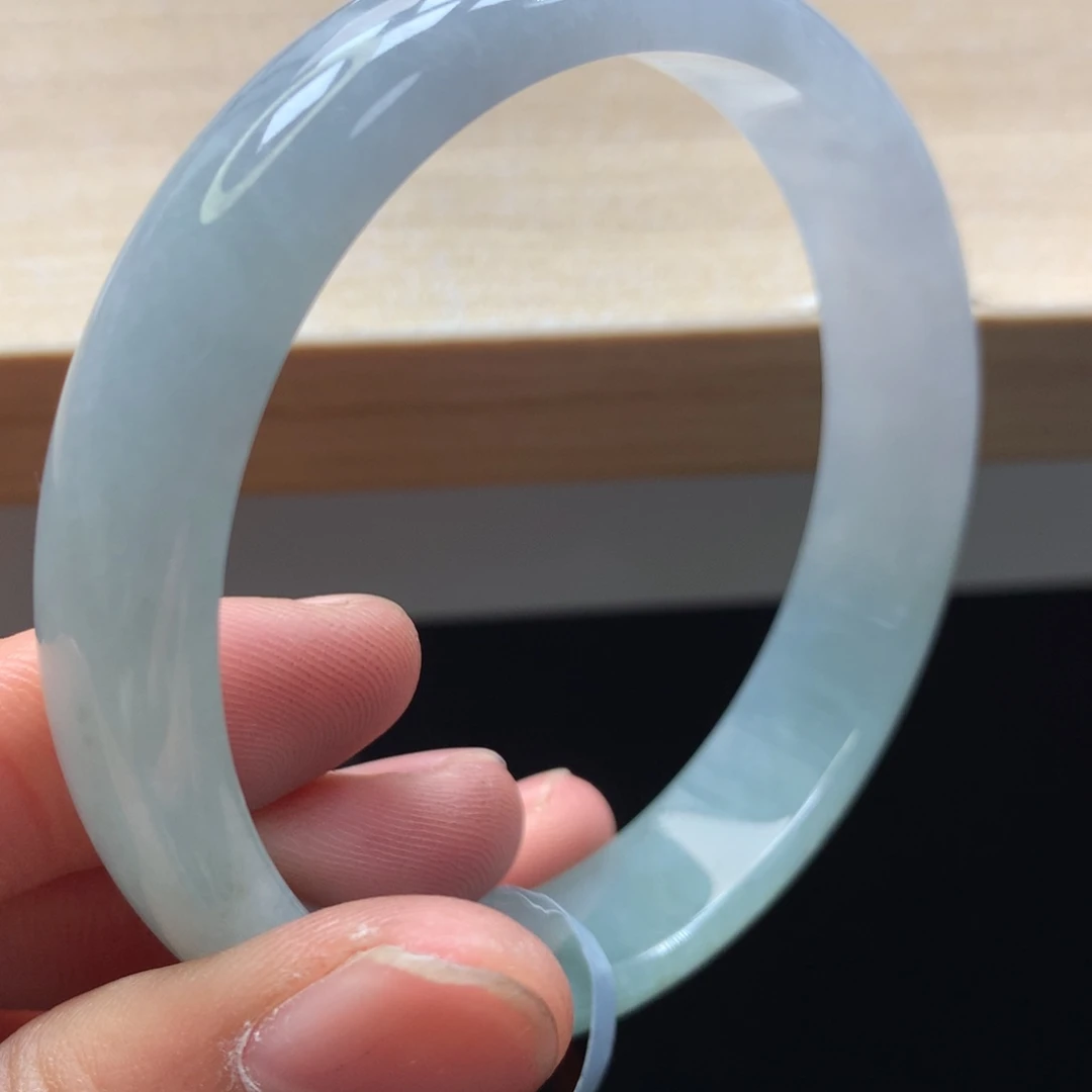 未镶嵌手镯翡翠手镯