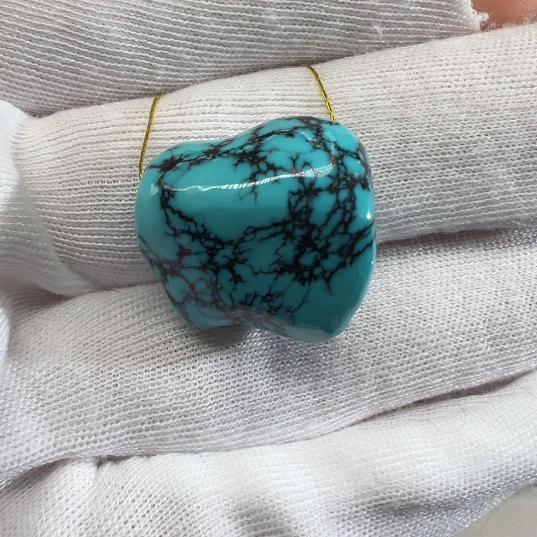 绿松石配饰未镶嵌