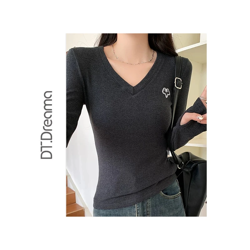 春秋季新款v领显瘦刺绣图案修身显瘦上衣长袖t恤打底衫女时尚百搭