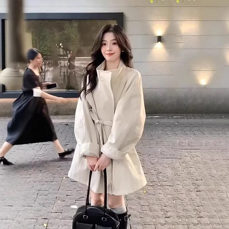 白色立领风衣外套女2025秋季新款韩系短款小个子高级感英伦风大衣