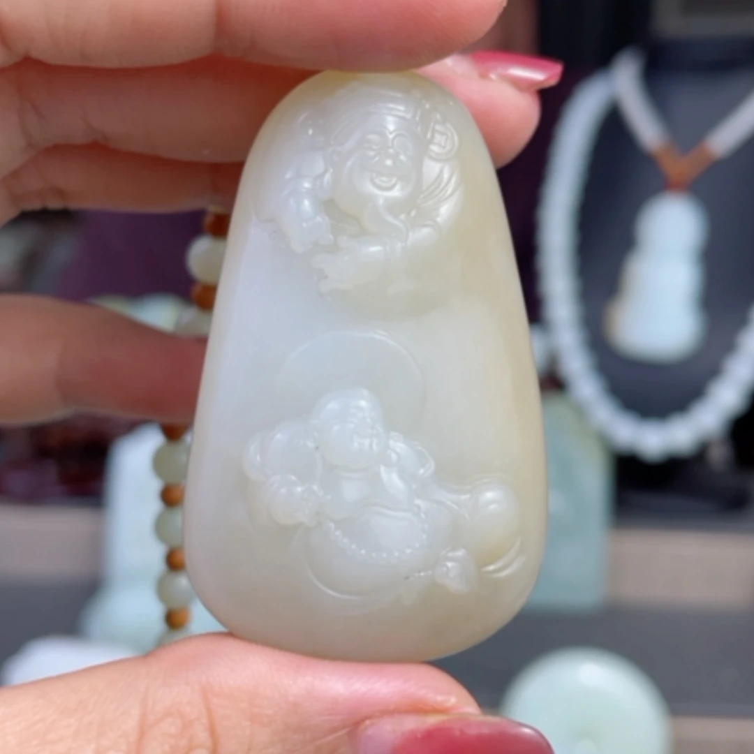【闪购商品】颈饰未镶嵌和田玉