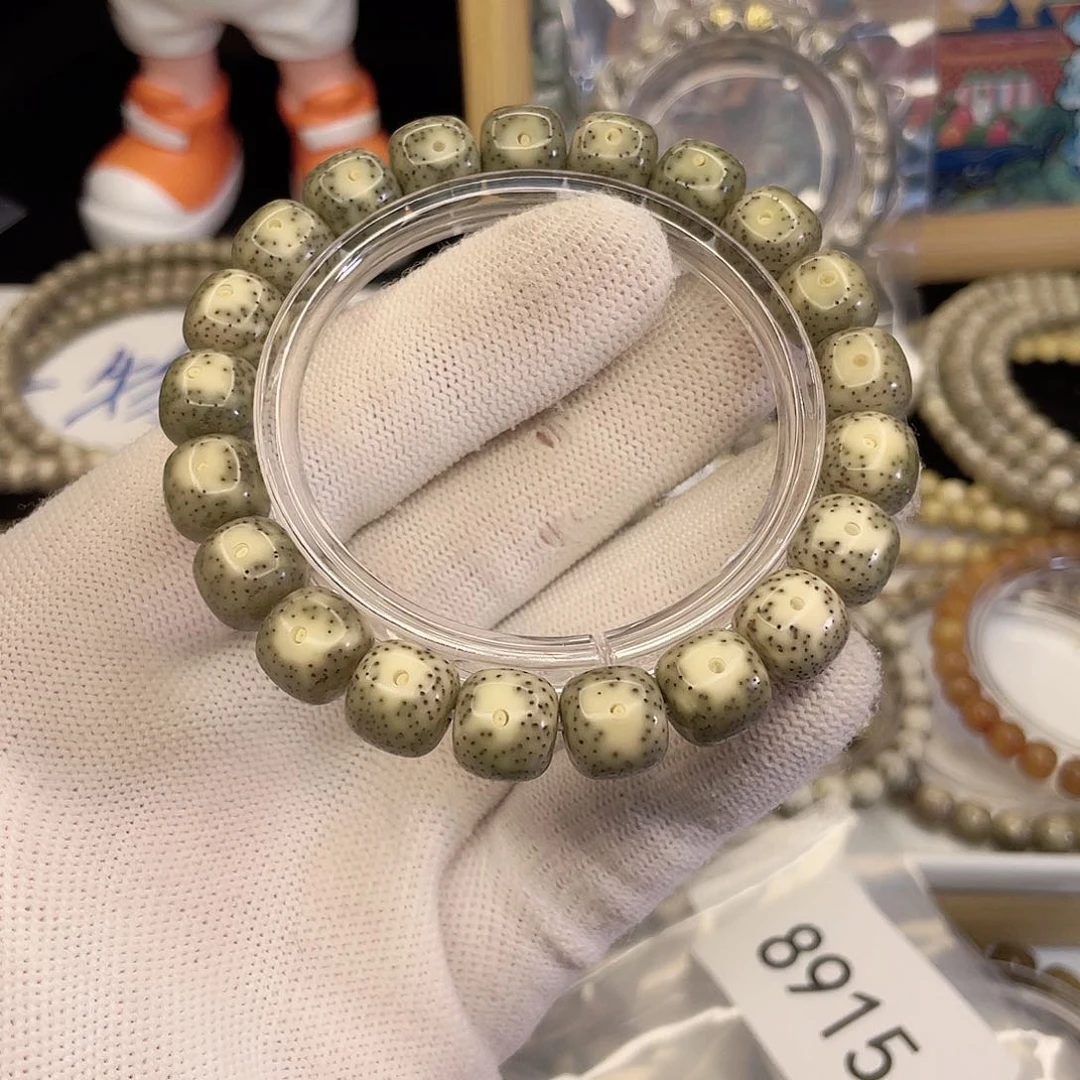 吊坠星月菩提8915