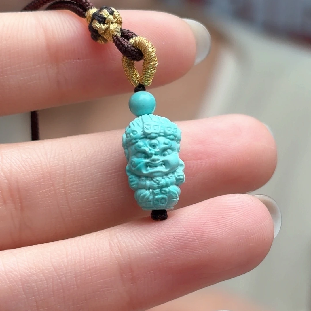 绿松石未镶嵌颈饰