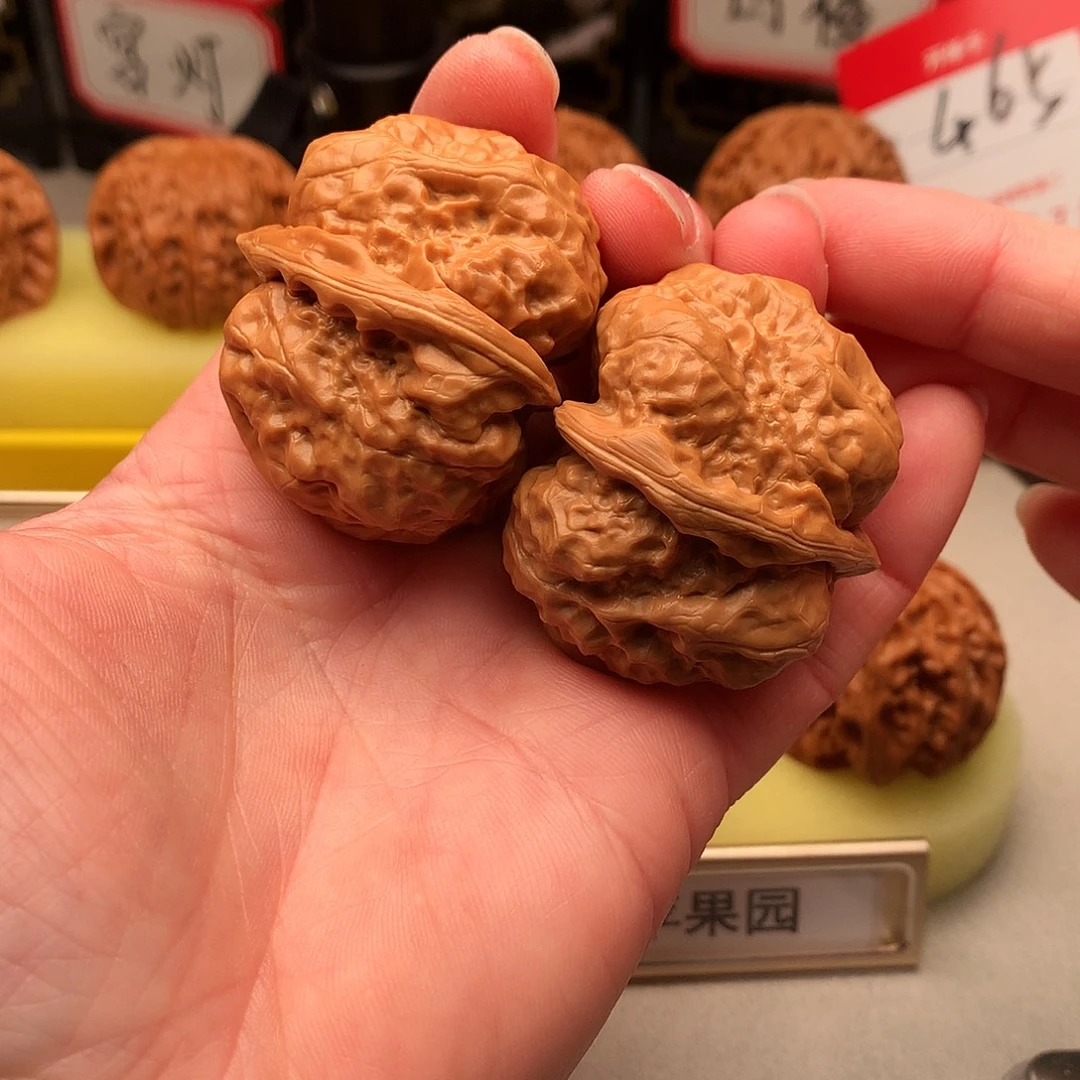 文玩核桃吊坠39尺三角蛤蟆头476号