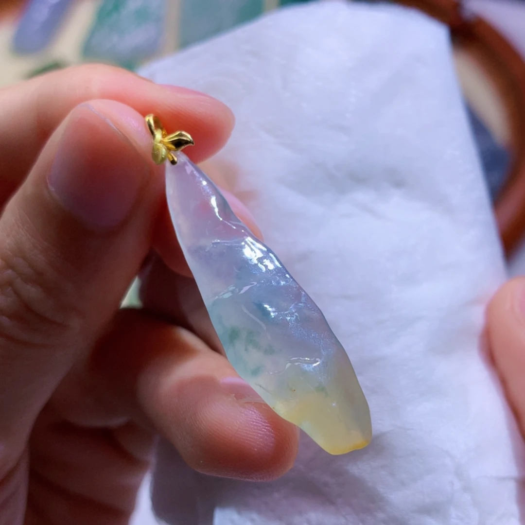 【闪购商品】翡翠未镶嵌吊坠(不含链)