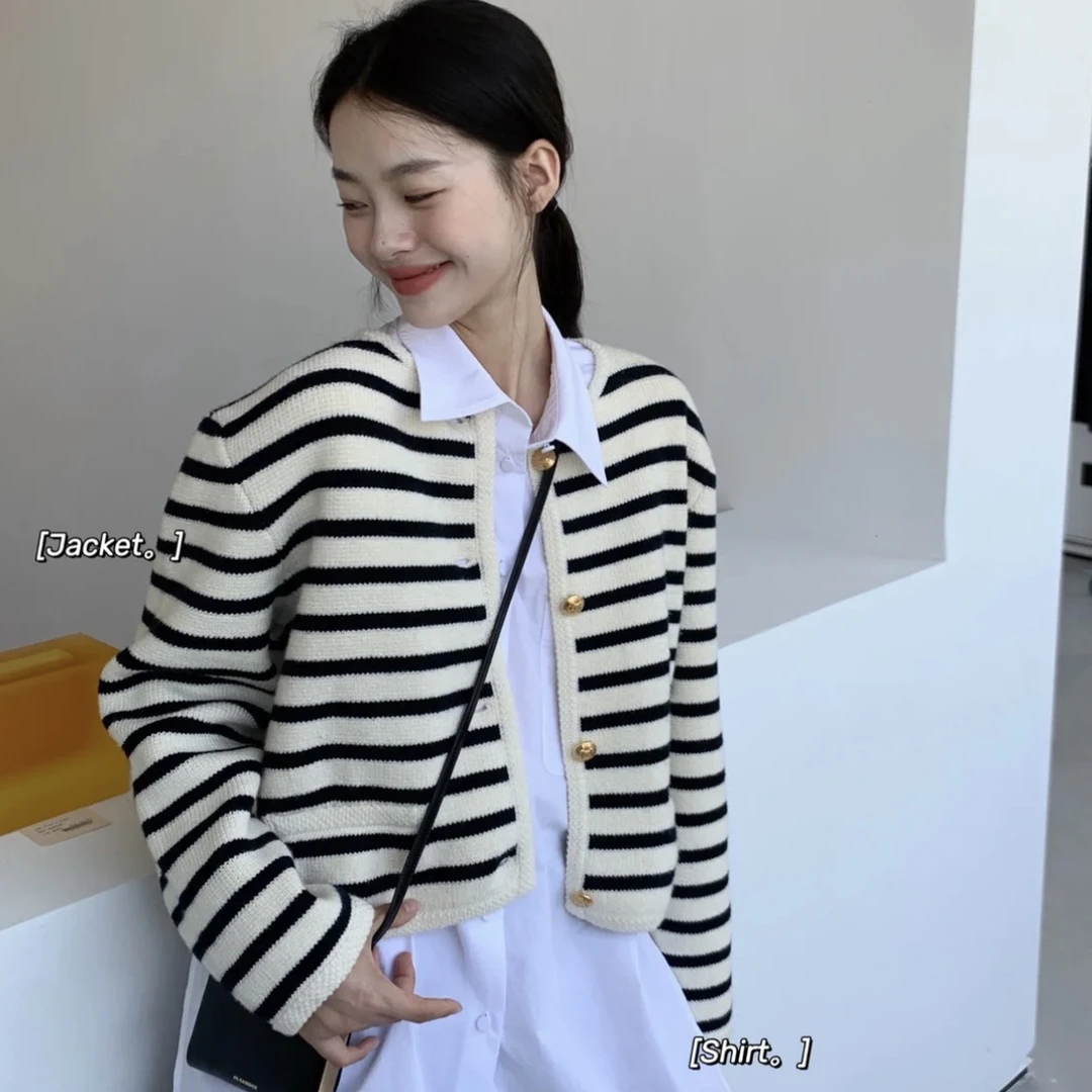 99新 Celine/思琳 条纹针织开衫 XS码 01413