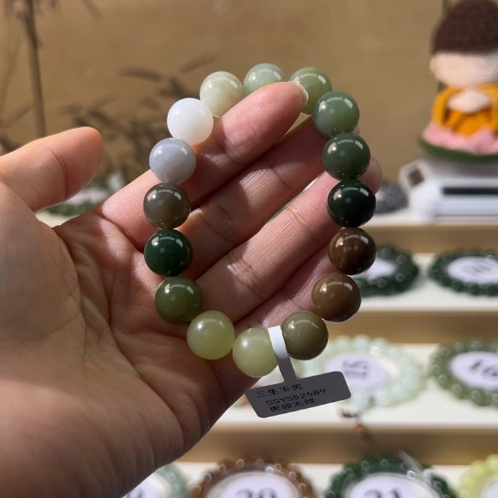 和田玉未镶嵌手串
