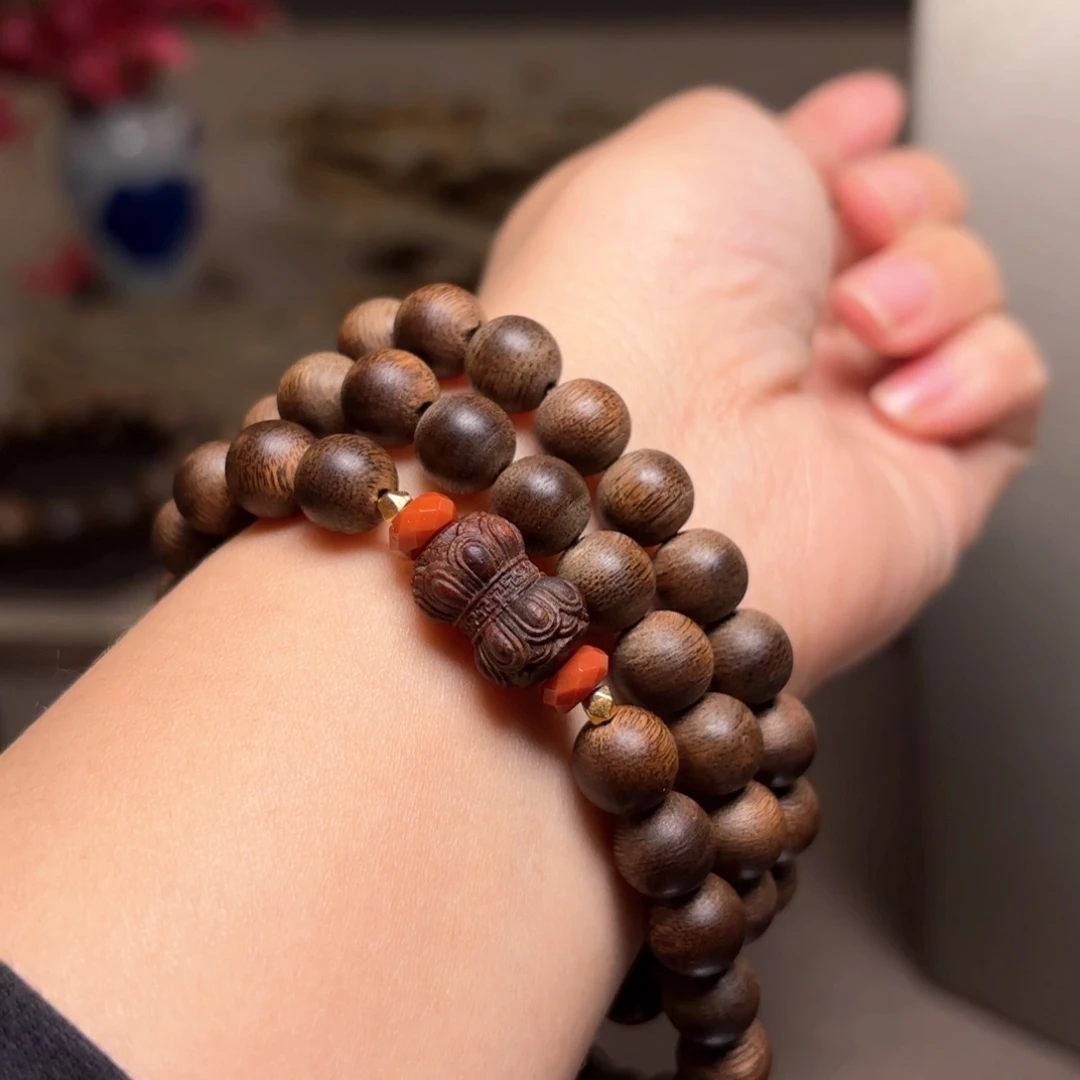沉香手串越南芽庄天花板白棋楠0.8➕莲花沉香木雕设计