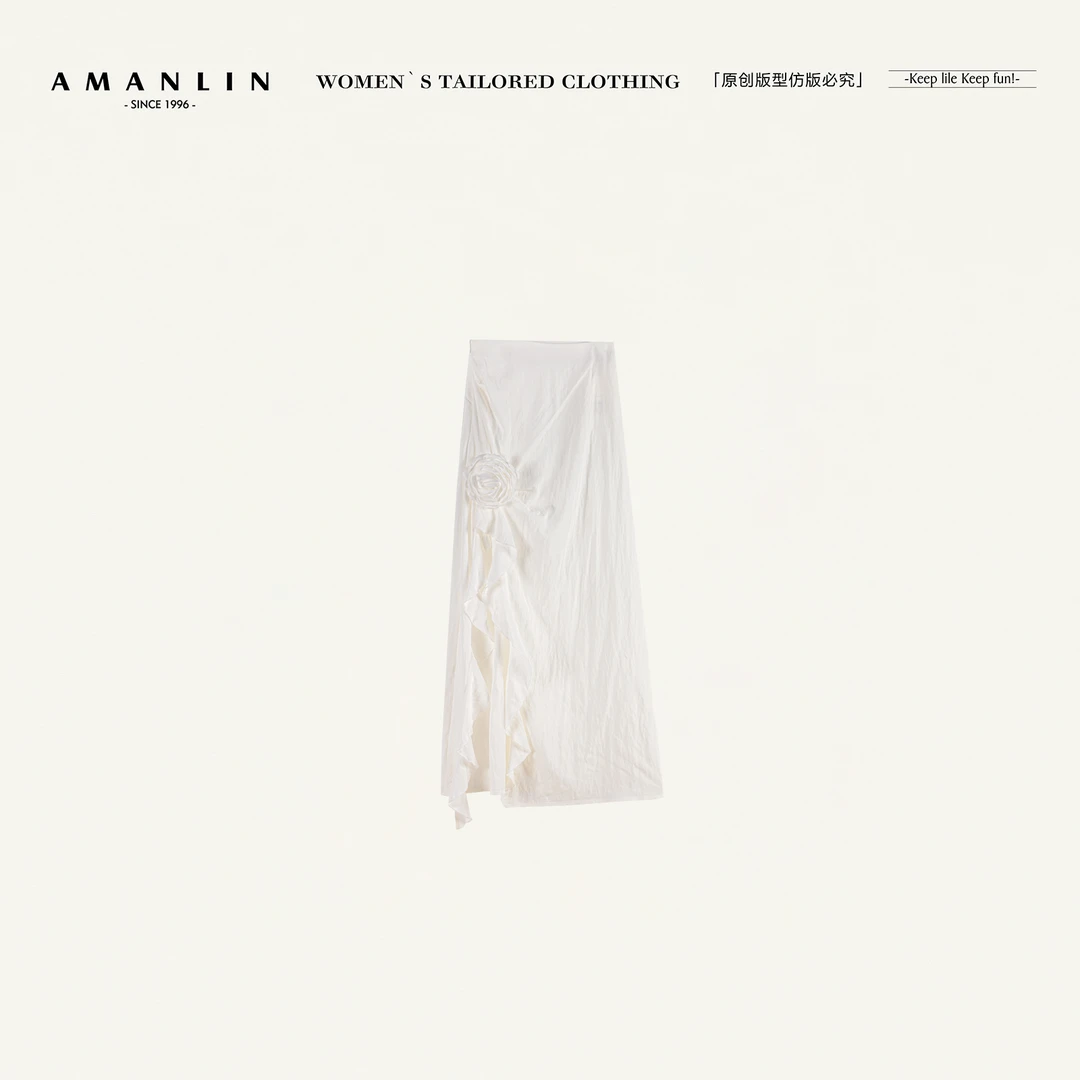 AMANLIN/阿谩琳春季不规则显瘦A字立体装饰欧若风女半身裙D596073