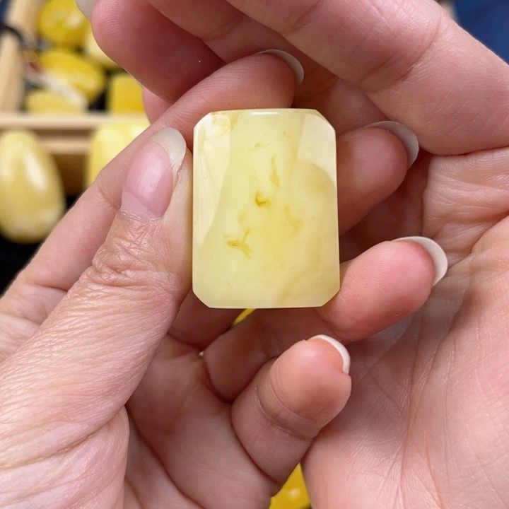 琥珀珠宝奇石未镶嵌琥珀