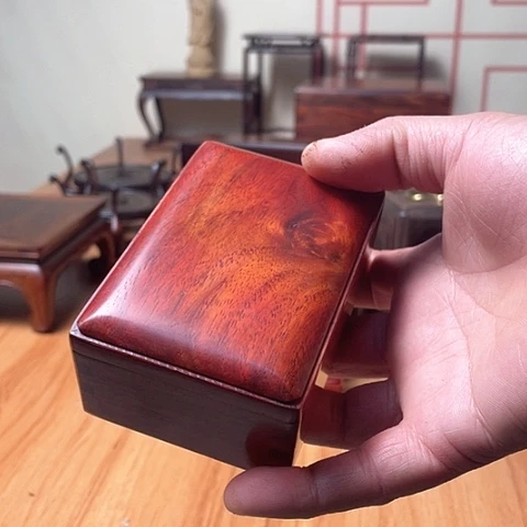 红酸枝木类面包盒