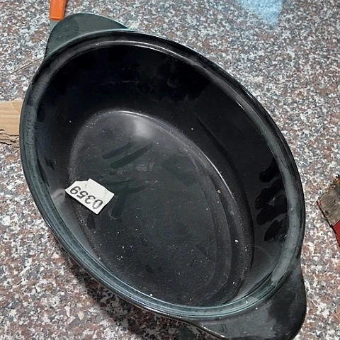 微瑕，明火，口径29高度9宽22烤鱼锅针孔