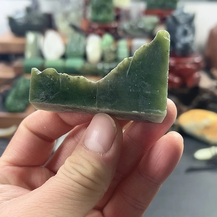 和田玉（碧玉）未镶嵌珠宝奇石