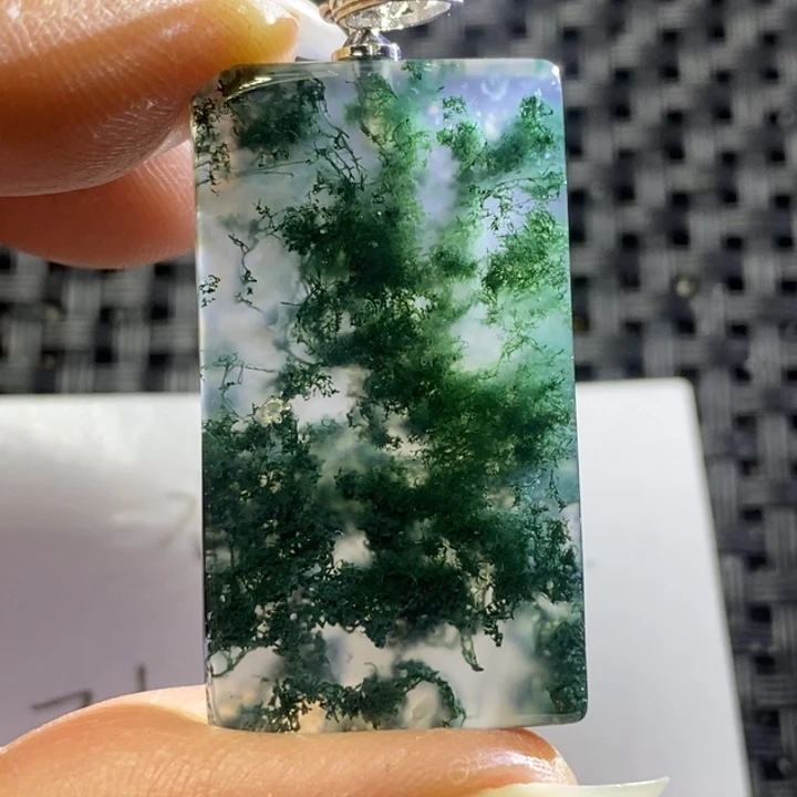 未镶嵌颈饰玛瑙/玉髓绿*林