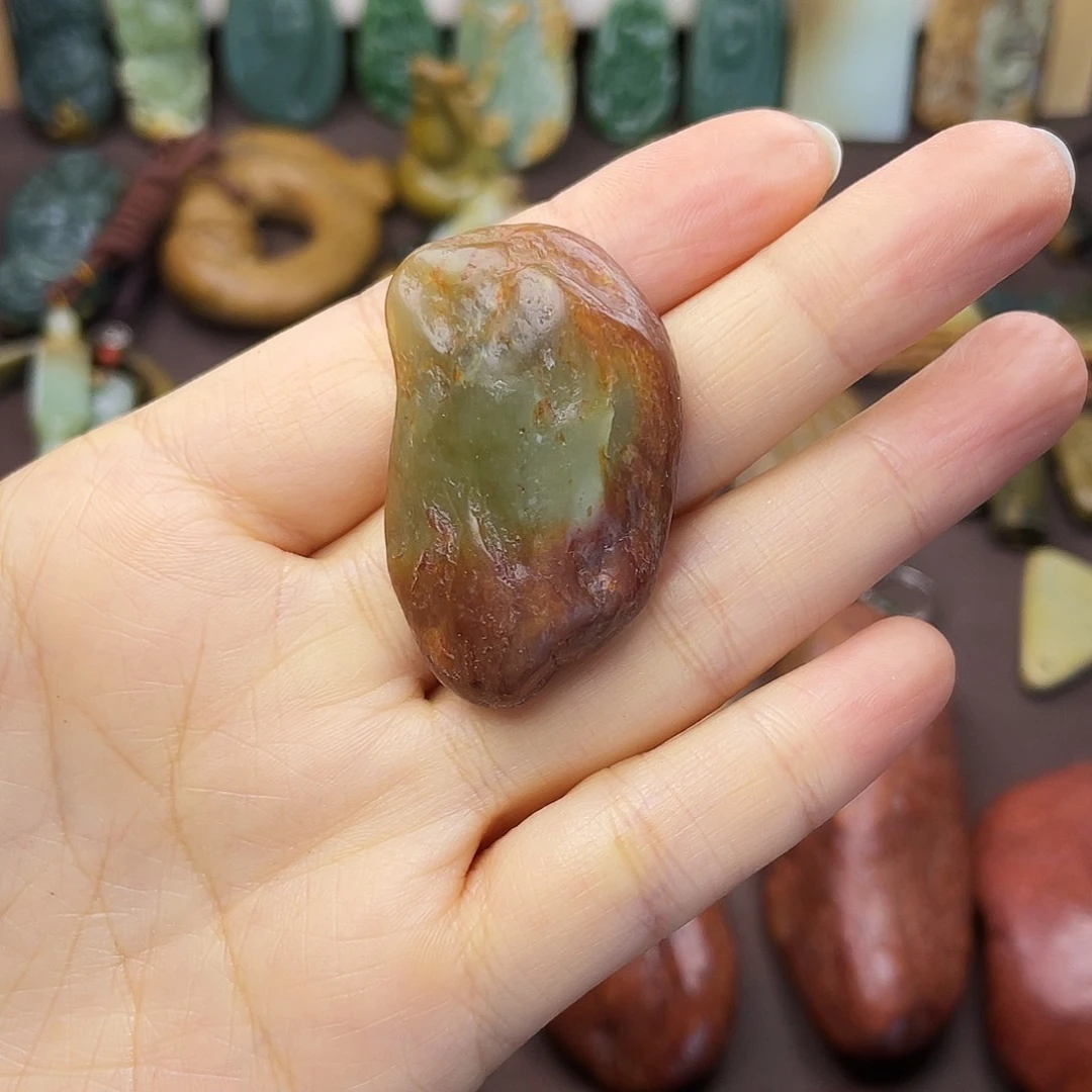 岫岩河磨玉（透闪石质玉）未镶嵌颈饰