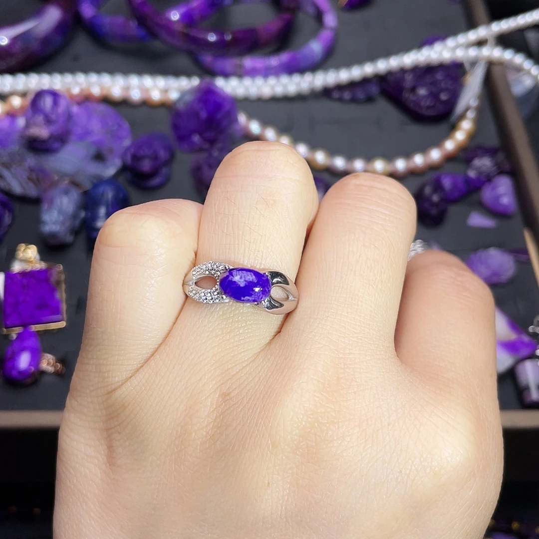 银S925镶嵌苏纪石（舒俱来）戒指