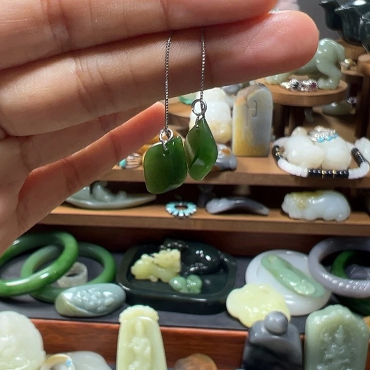 颈饰未镶嵌和田玉Z****L