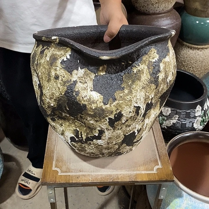 紫砂花盆口28高度26黑茶………