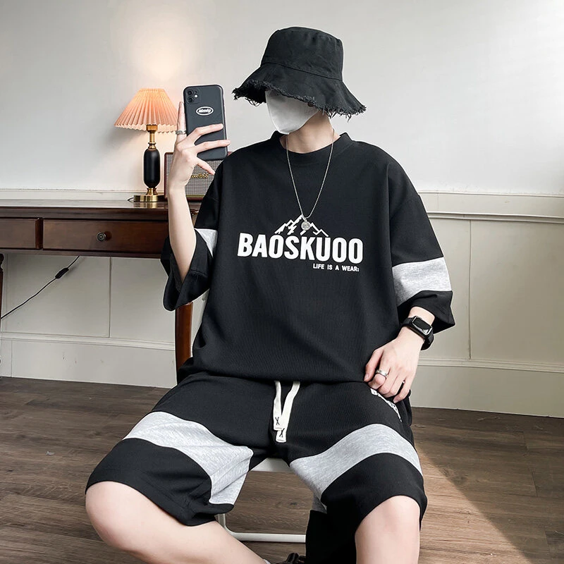 2025年夏季男学生休闲套装短袖圆领学院风短裤两件套百搭宽松印花