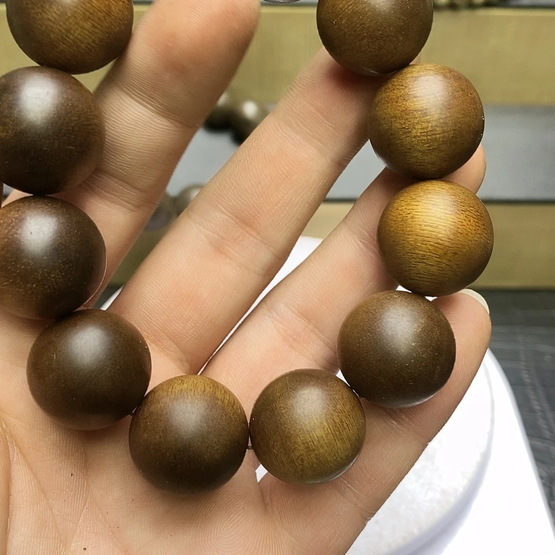 沉香碎屑沉香76昆仑梅格