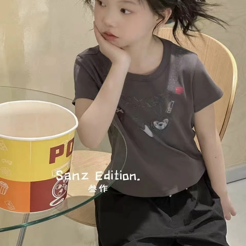 163儿童小熊爱心卡腰T恤