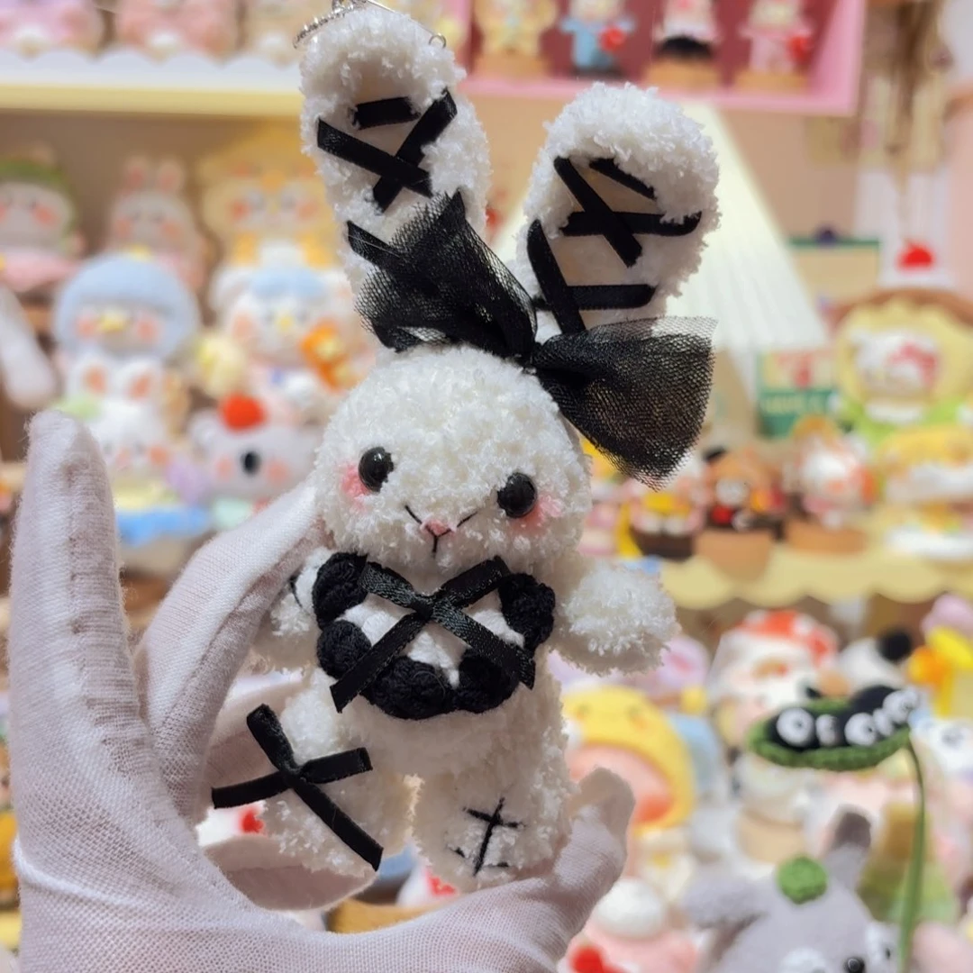 针织品小兔做挂件
