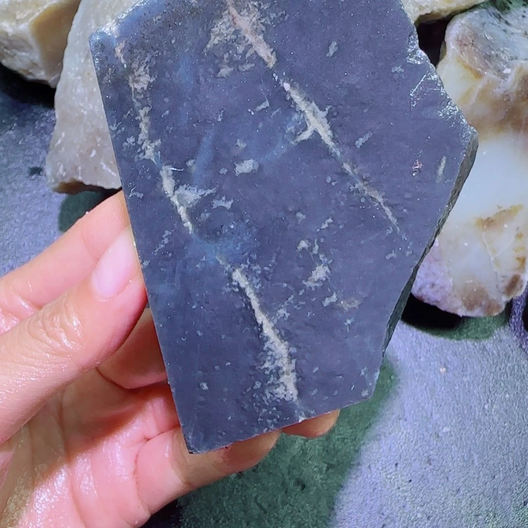 和田玉未镶嵌珠宝半成品