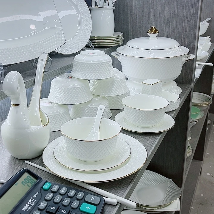 景德镇陶瓷学院教授等