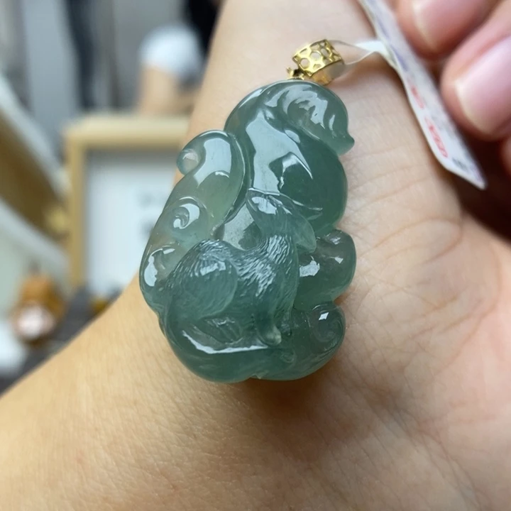 【闪购商品】颈饰18K金镶嵌翡翠47