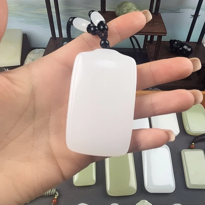 空***王玉出人头地四六无事牌