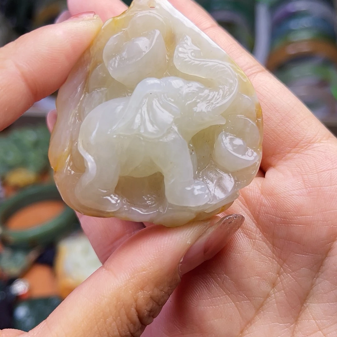 颈饰未镶嵌和田玉