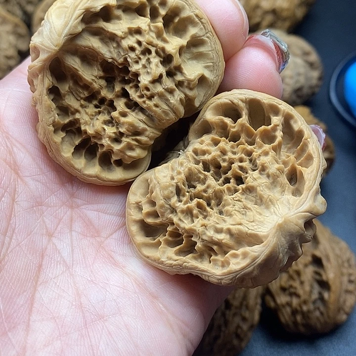 吊坠龙脊菩提聚宝盆46