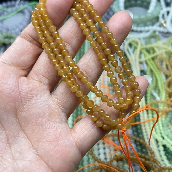 叫****和田玉未镶嵌颈饰4