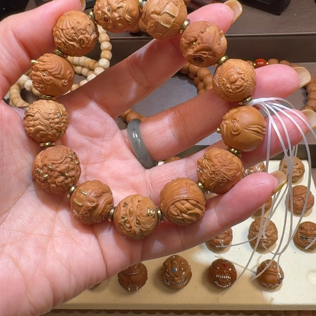 猴头核桃吊坠萧*水大满贯