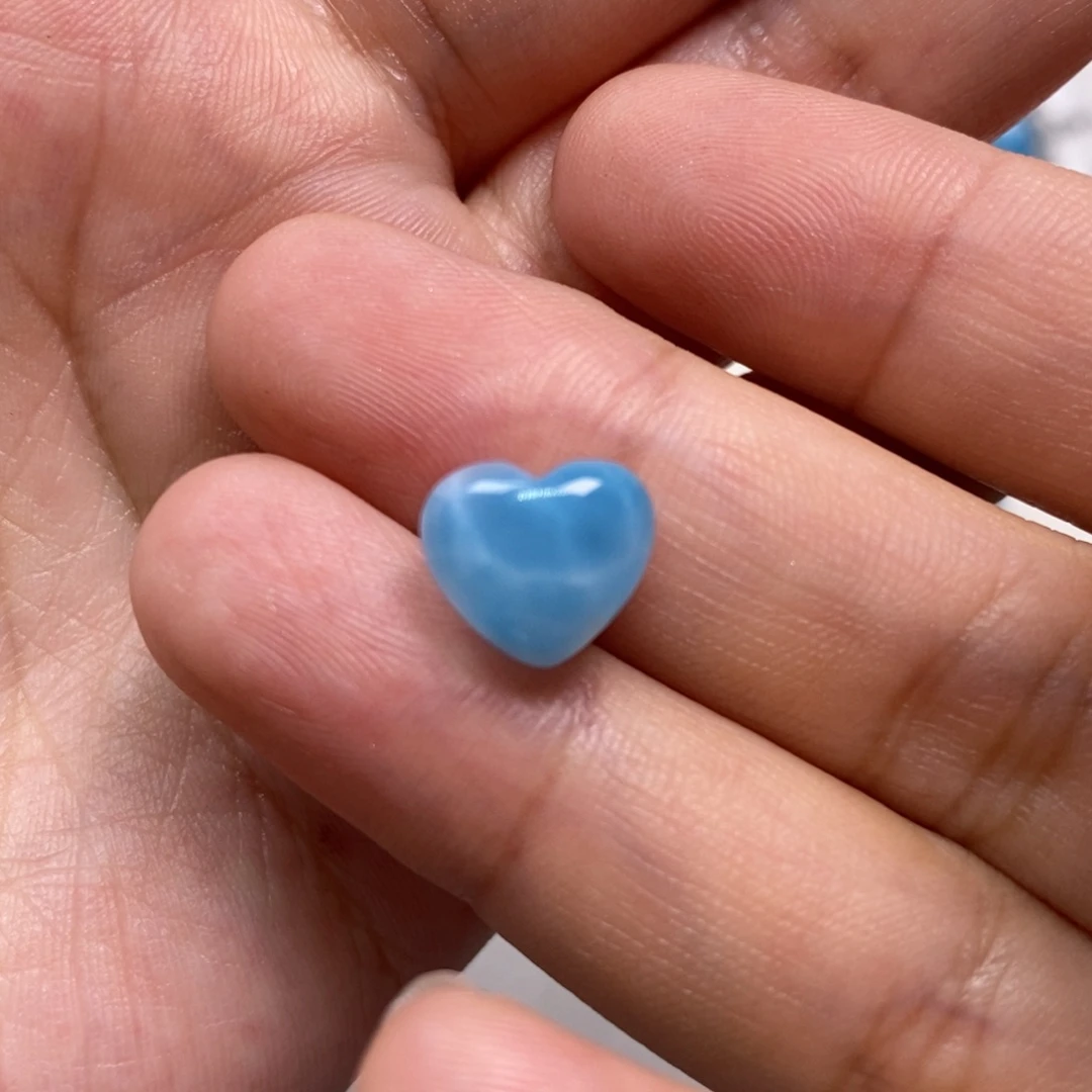 针钠钙石（海纹石）未镶嵌手链还***呢