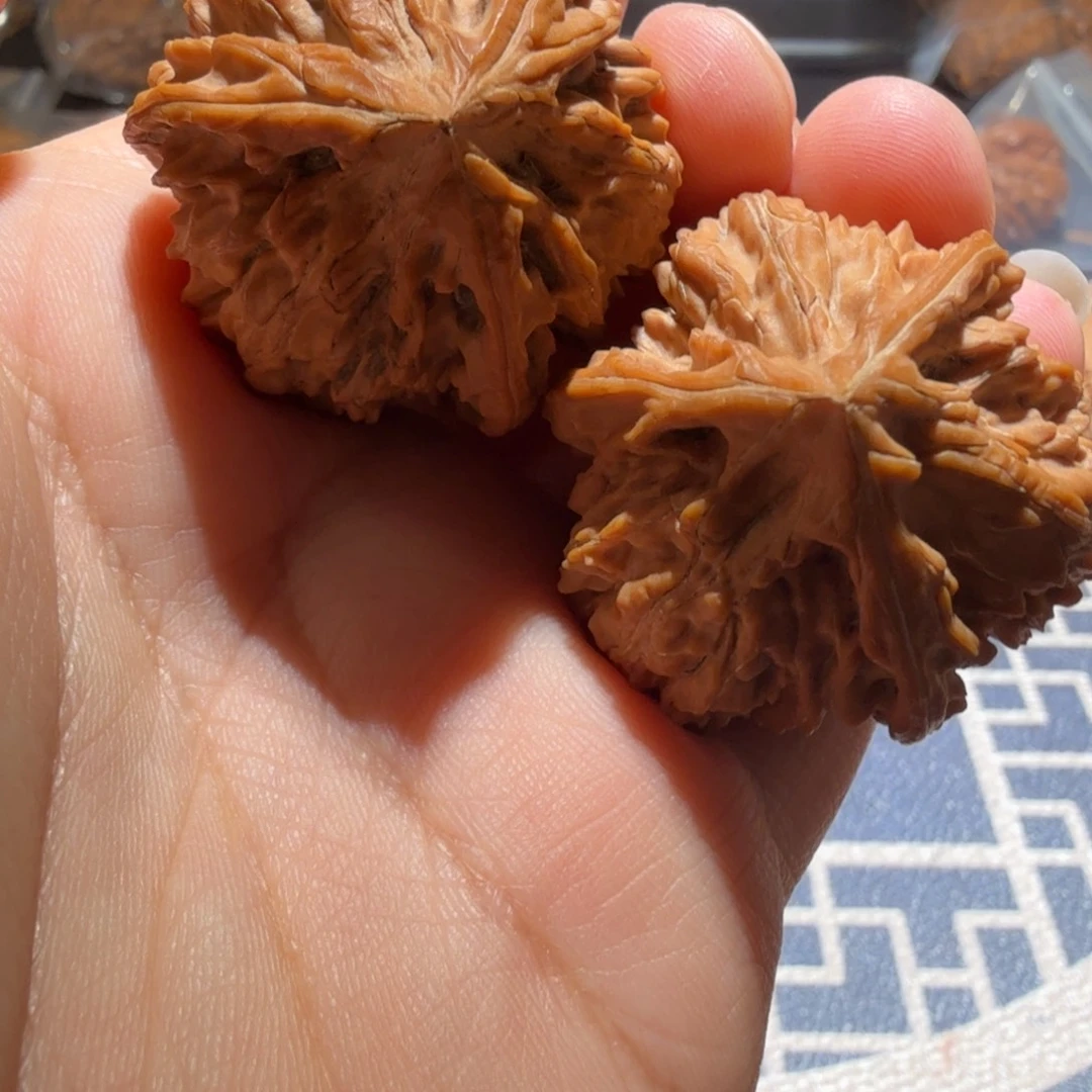 文玩核桃把件御龙三棱