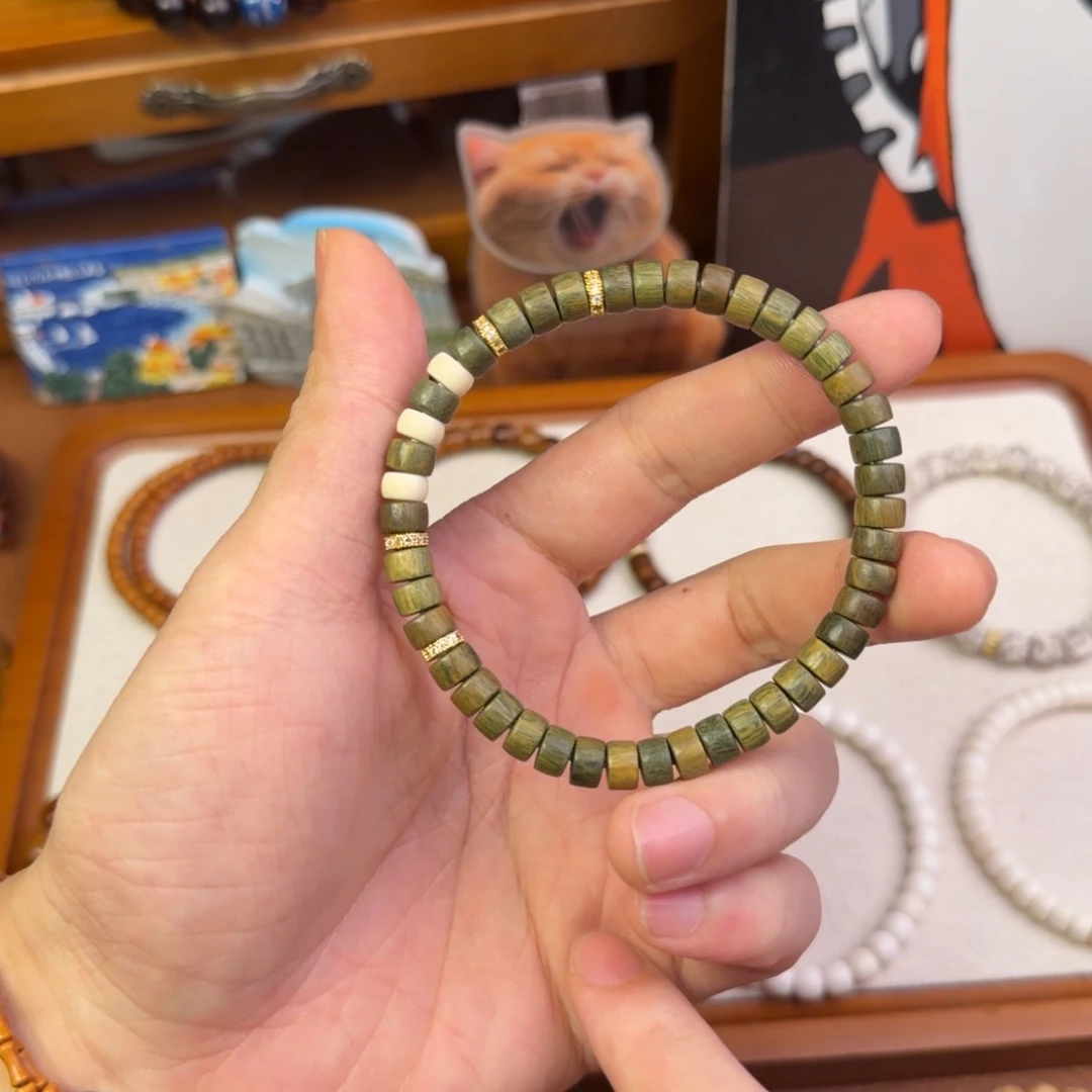 手串/手链维腊木（绿檀）