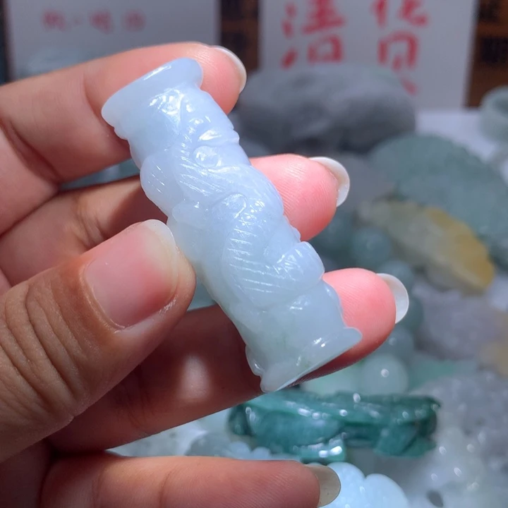 翡翠未镶嵌颈饰保真天然A货翡翠