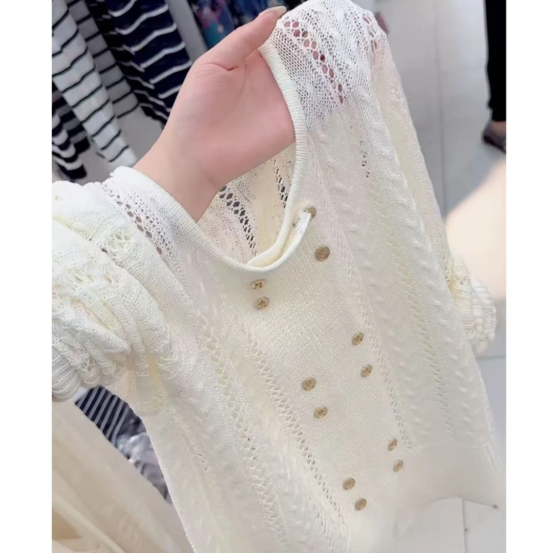 今年流行穿搭2025夏季新款温柔风镂空圆领轻奢风毛针织衫长袖上衣