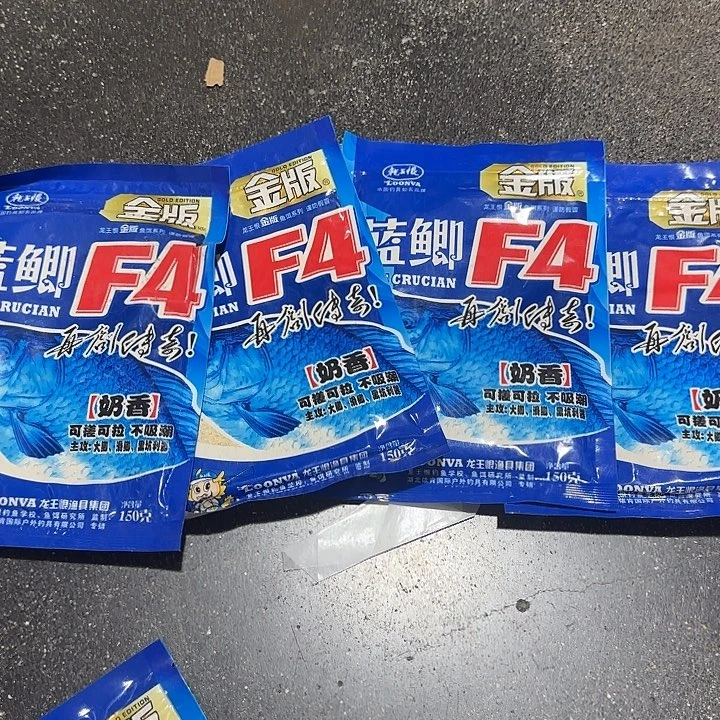 4包蓝鲫。          F4