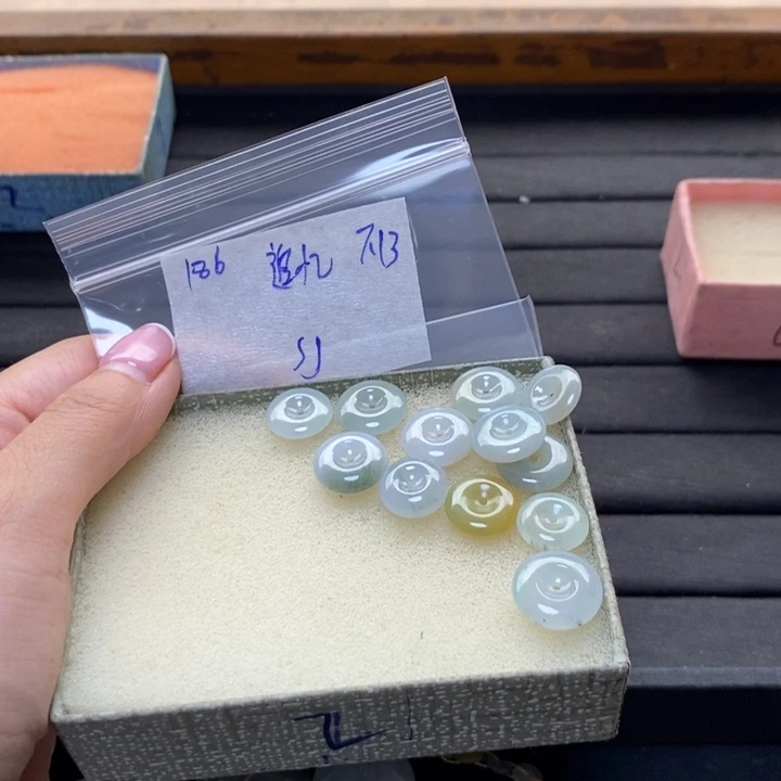 追***华定制翡翠未镶嵌不退