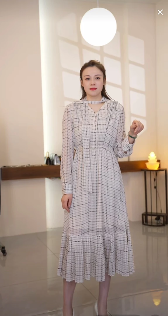 米色气质款V领收腰系带蝴蝶结复古格子连衣裙 3321