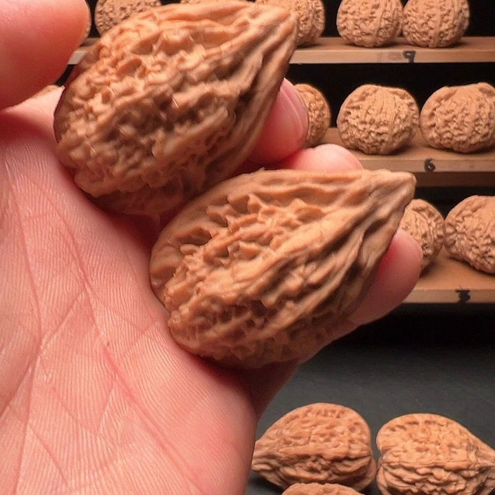 文玩核桃把件红缨枪微修