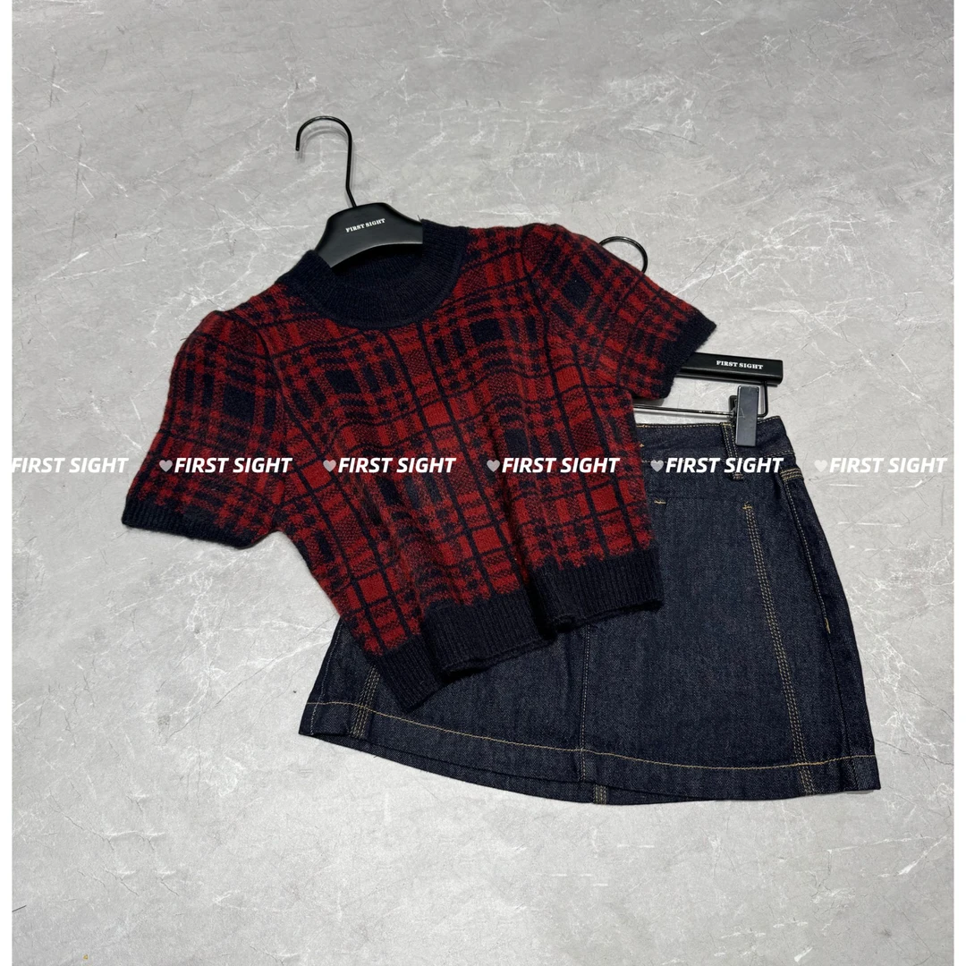 米SU【复古格纹圆领针织衫】2025新品轻奢气质短裙打底衫女花苞