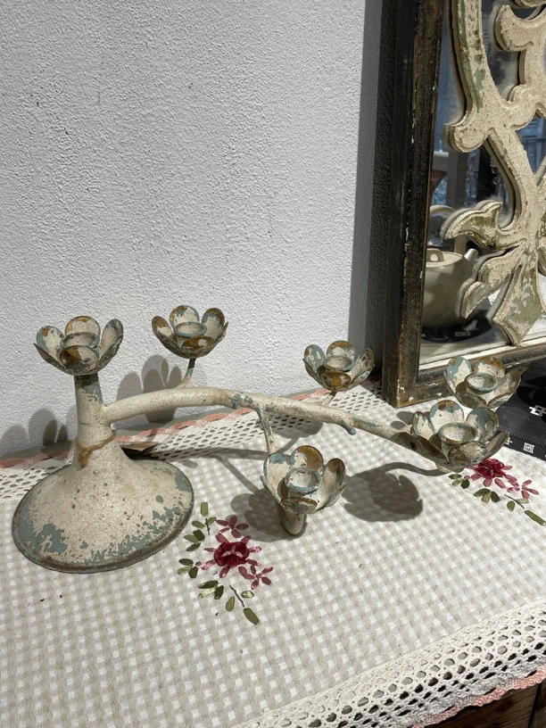 铁艺做旧花朵造型烛台
